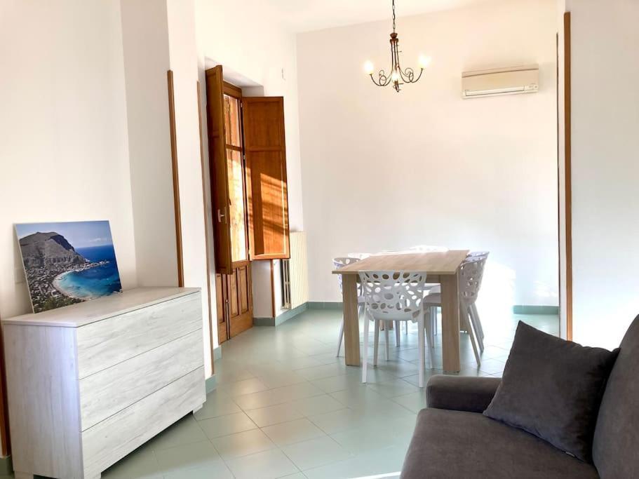 Villa Orlando Mondello Palermo Exteriér fotografie